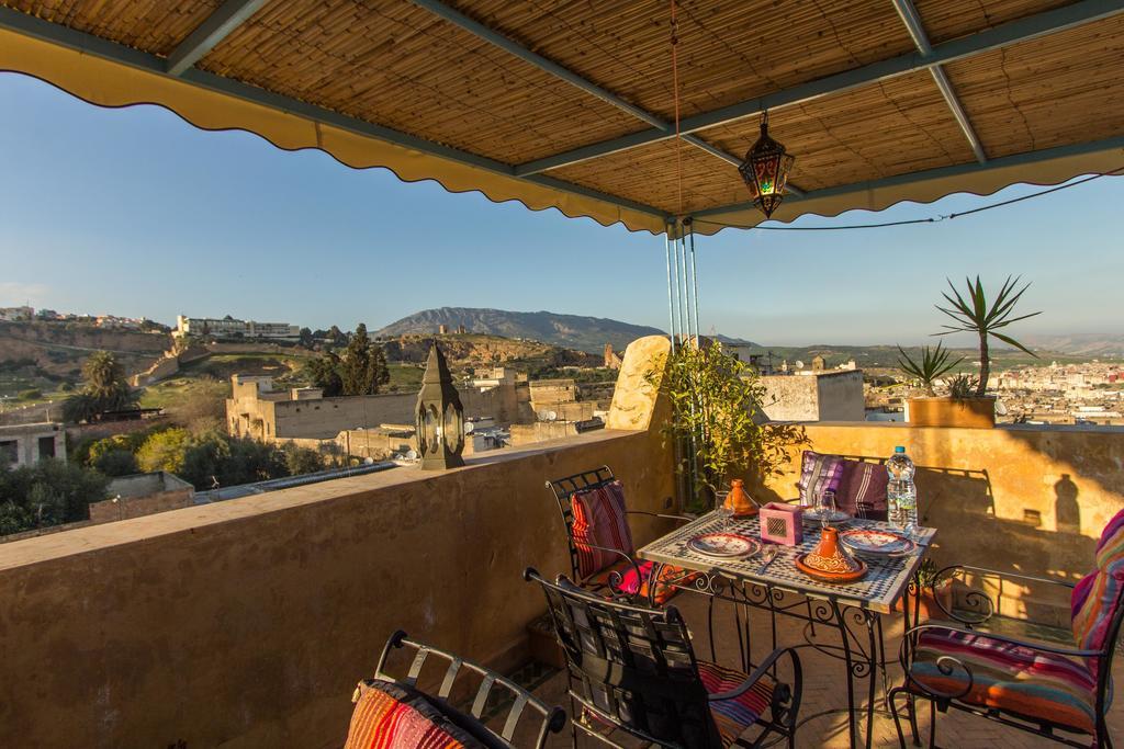 Riad Noujoum Medina Fes Exterior photo