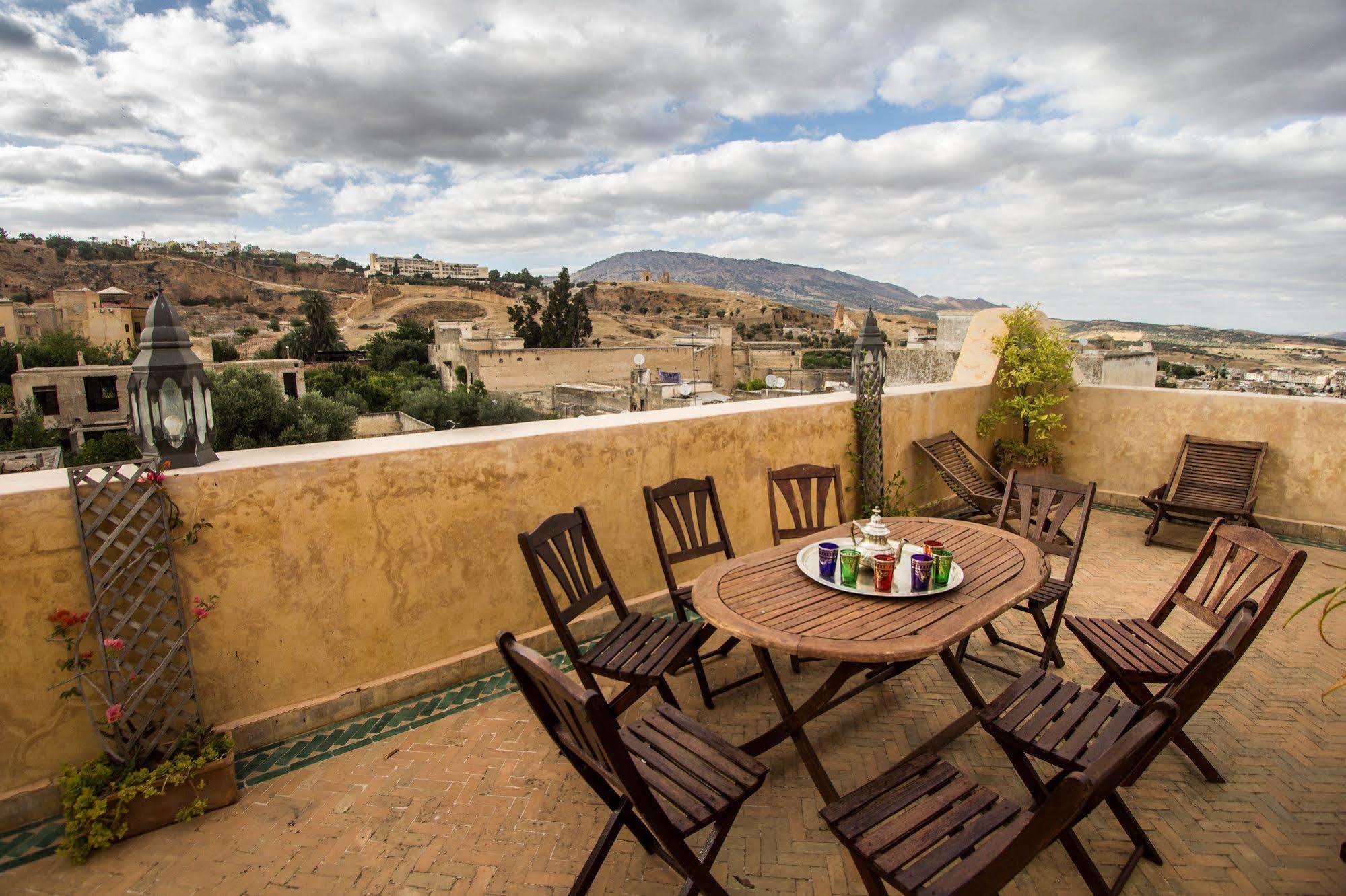 Riad Noujoum Medina Fes Exterior photo
